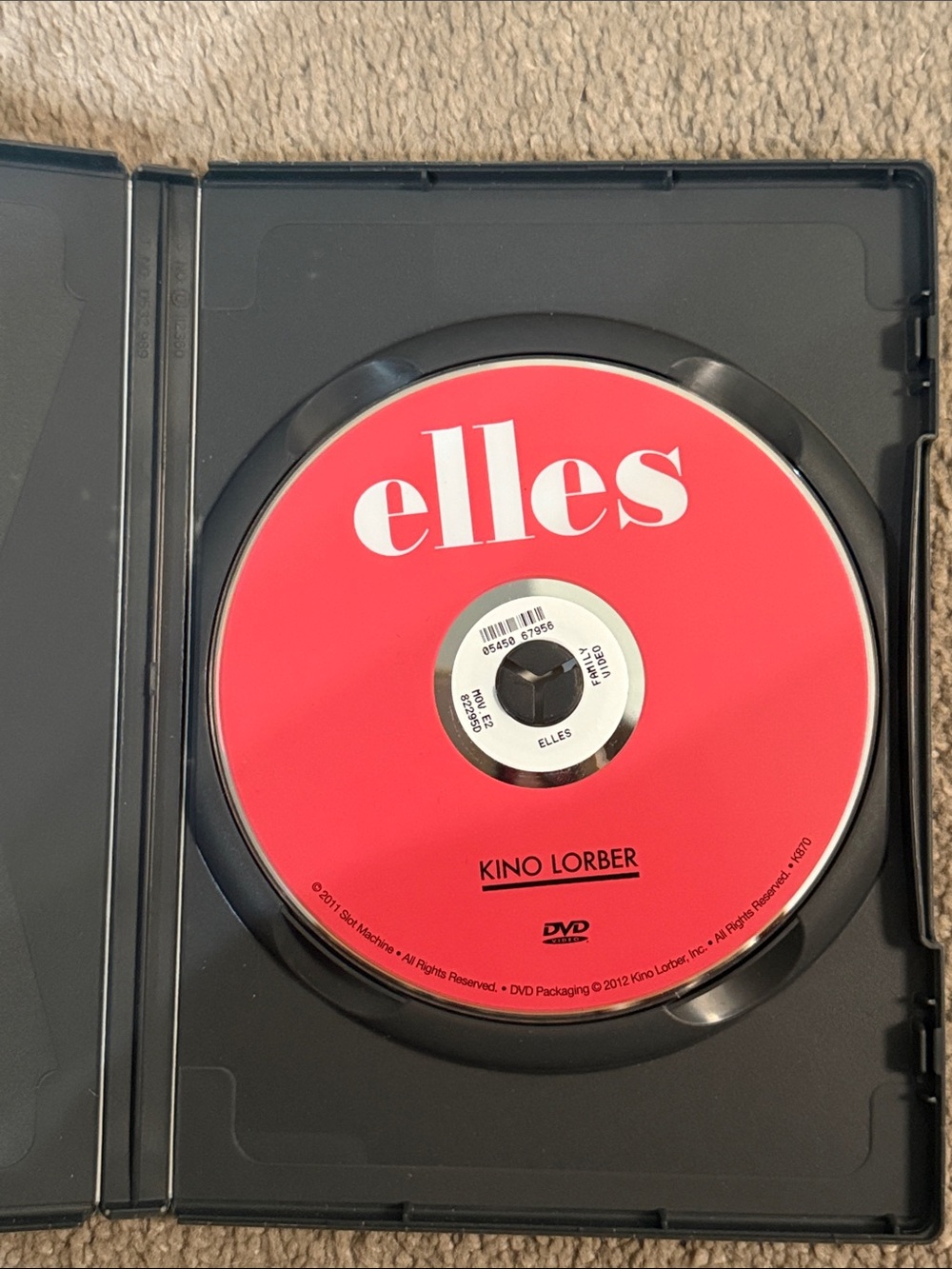 “Elles” DVD! - Picture 3 of 5